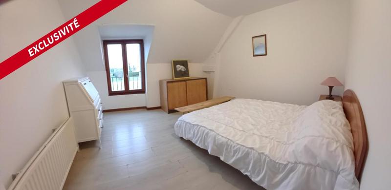 Maison - 166 m² - 9 pièces