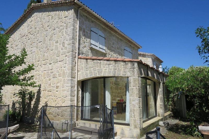 Maison - 114 m² - 5 pièces