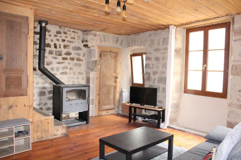 Maison - 200 m² - 11 pièces