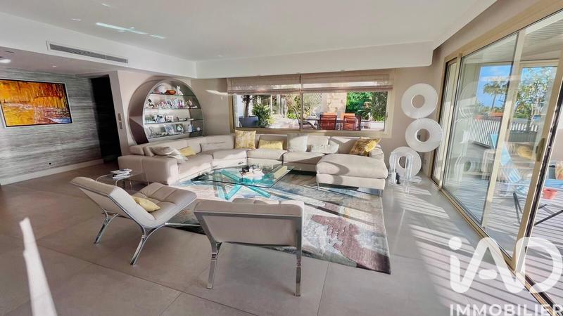 Appartement - 189 m² - 5 pièces