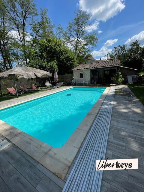 Maison - 138 m² - 6 pièces