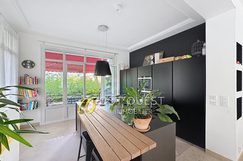 Appartement - 110 m² - 4 pièces