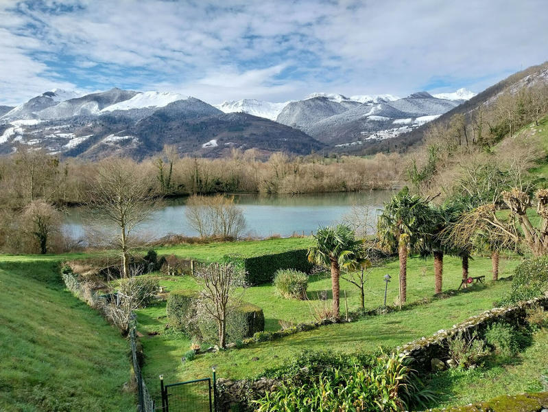 Maison - 310 m² - 9 pièces