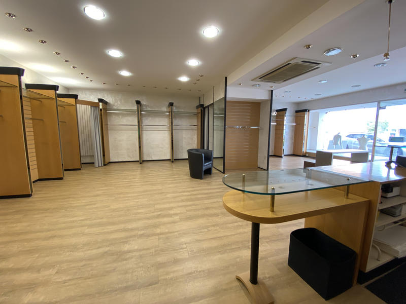 Local commercial - 97 m²