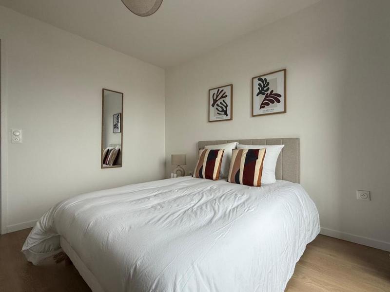 Chambre - 11 m² - 1 pièce