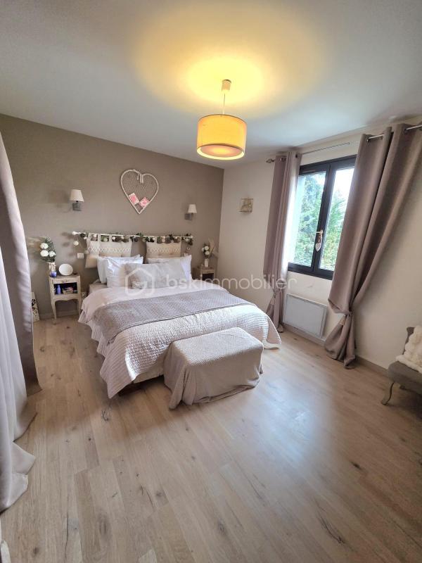 Maison - 170 m² - 6 pièces