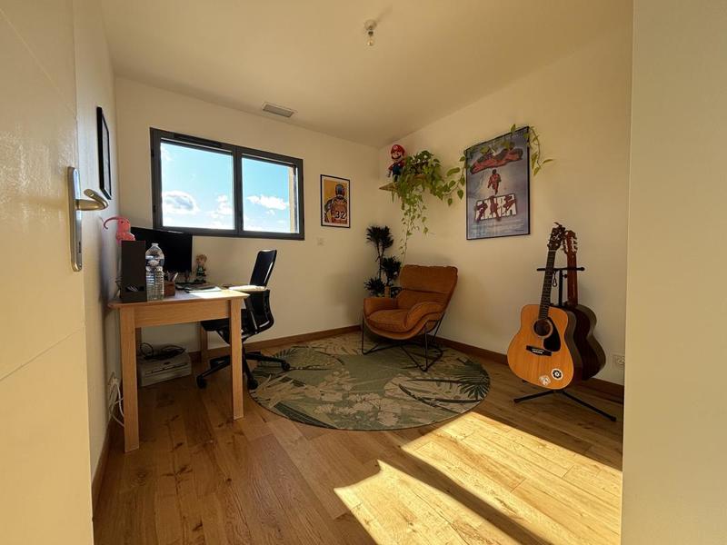 Maison - 102 m² - 4 pièces