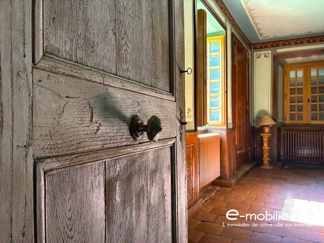 Maison ancienne - 250 m² - 6 pièces