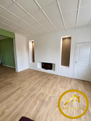 Maison - 163 m² - 7 pièces