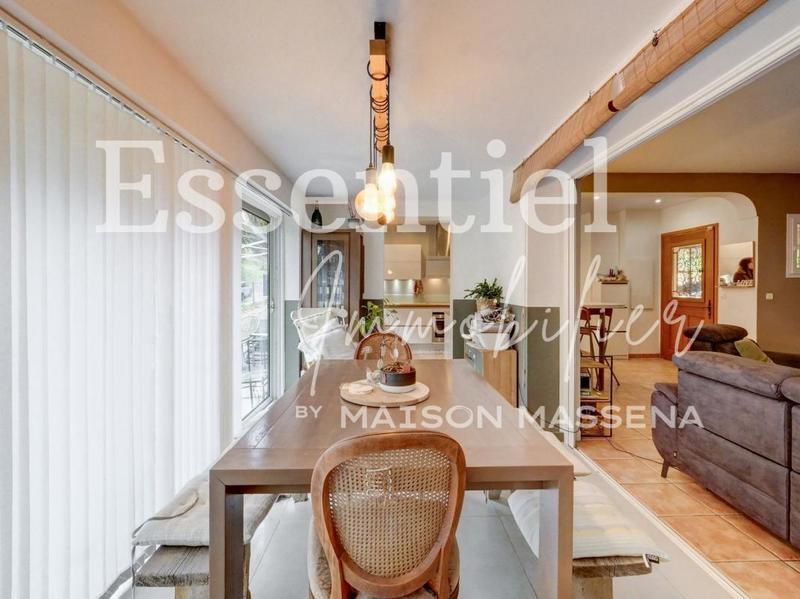 Maison - 100 m² - 5 pièces