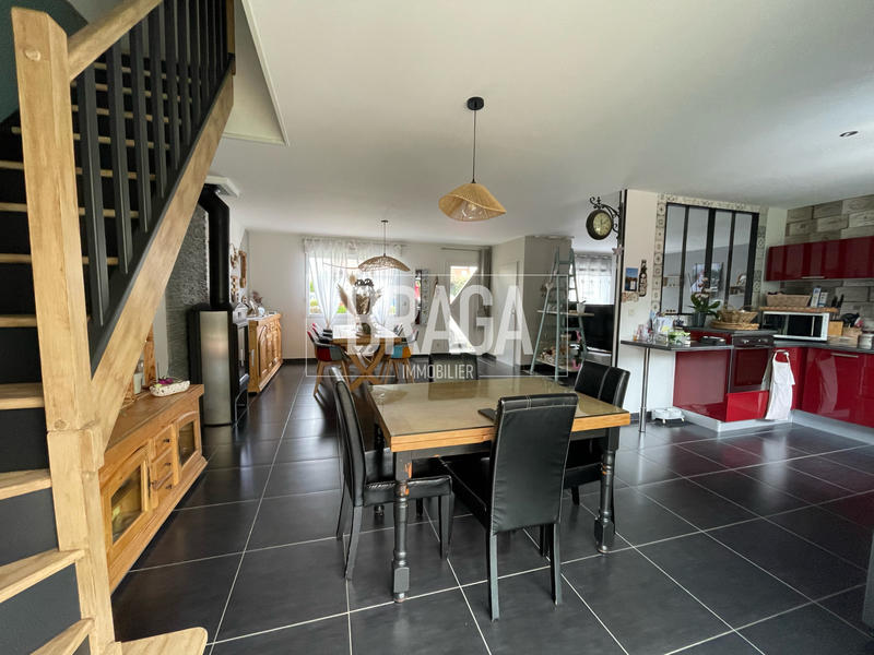 Maison - 135 m² - 7 pièces