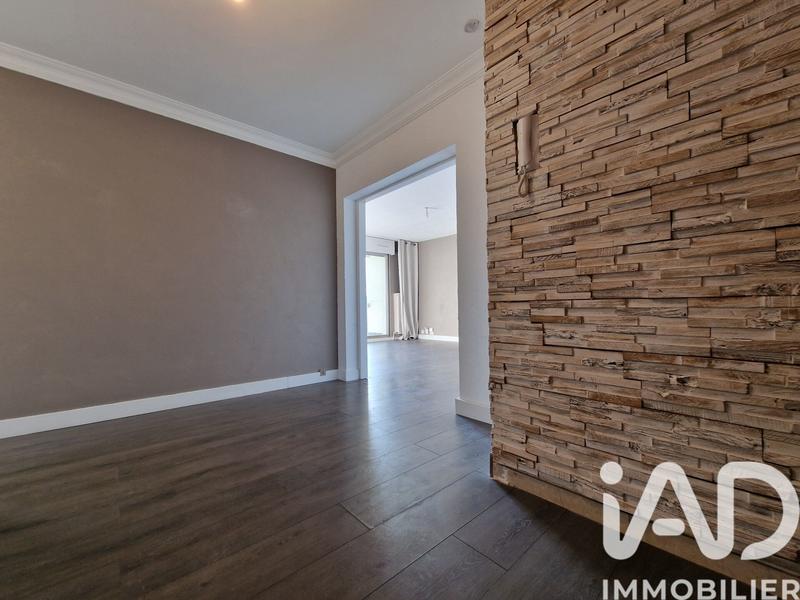 Appartement - 75 m² - 3 pièces