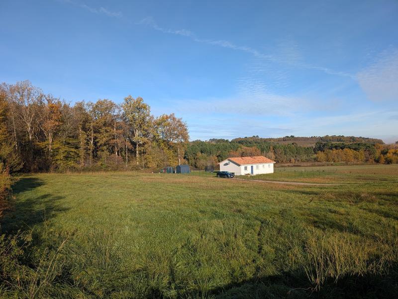 Terrain constructible - 1 380 m²