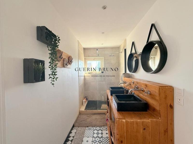 Maison - 160 m² - 5 pièces