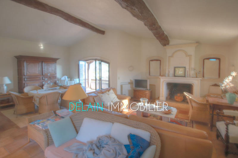 Maison - 229 m² - 5 pièces