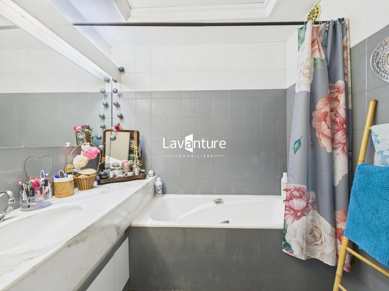 Appartement - 114 m² - 5 pièces