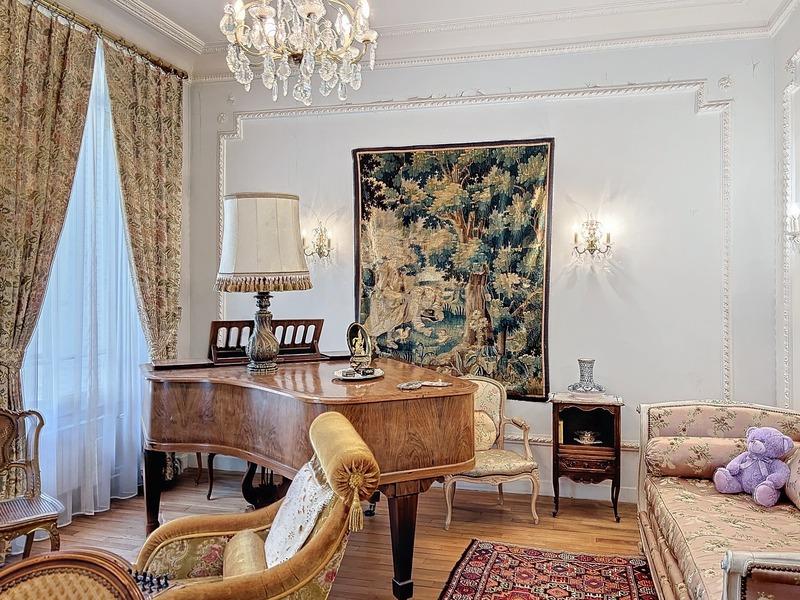 Appartement bourgeois - 173 m² - 7 pièces