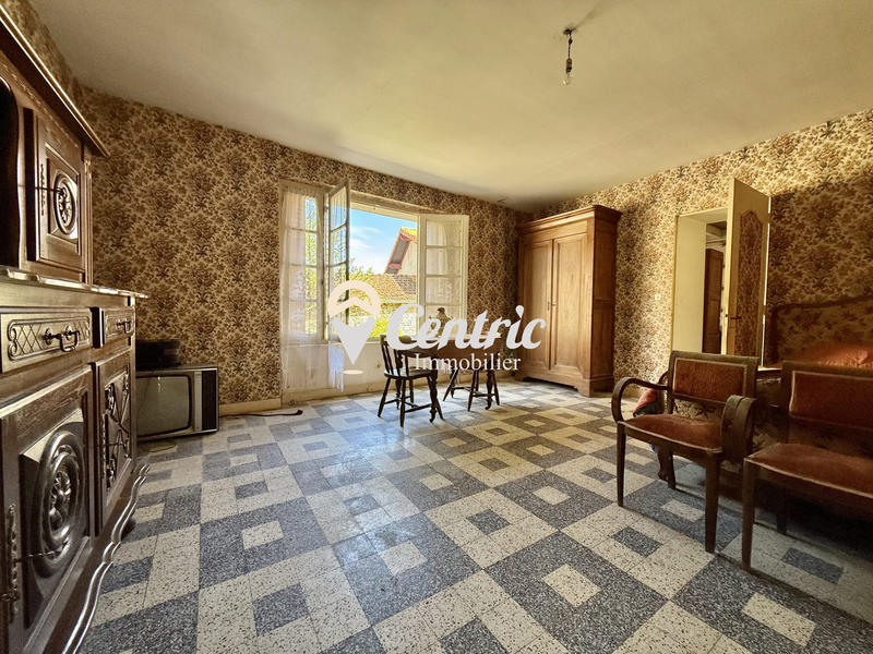 Maison - 192 m² - 9 pièces