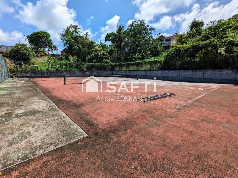 Maison - 200 m² - 5 pièces