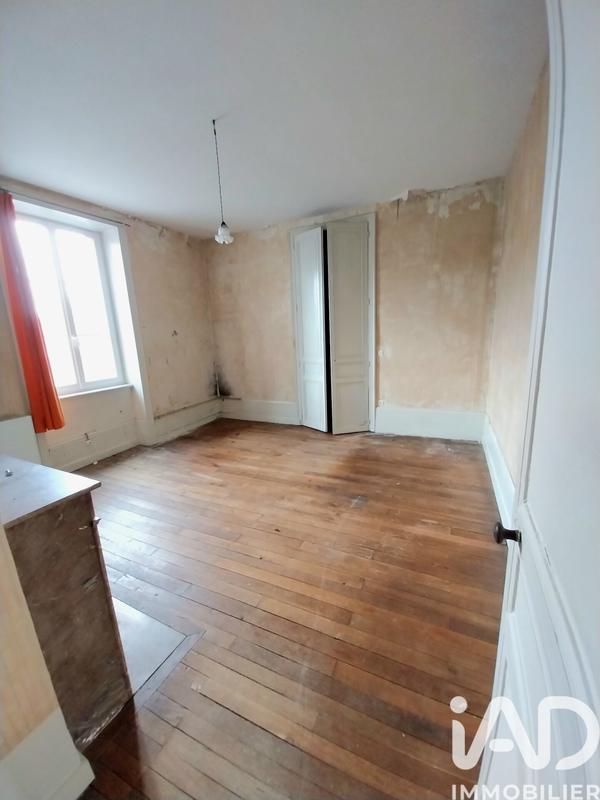 Maison - 181 m² - 7 pièces