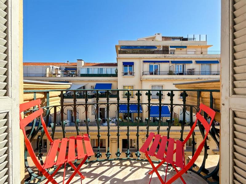 Appartement - 81 m² - 3 pièces