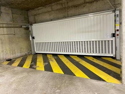 Parking / Garage - 14 m²