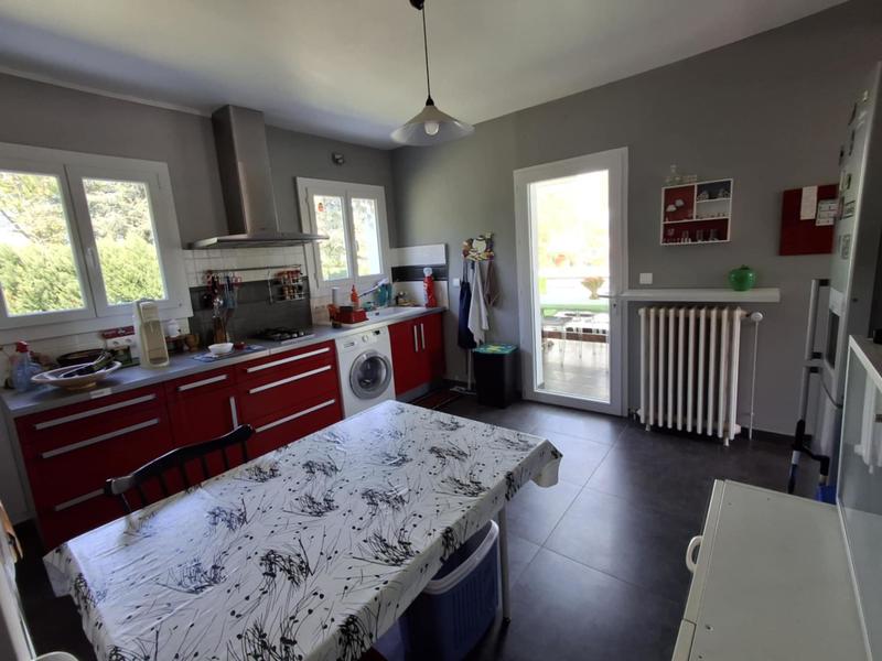 Maison - 219 m² - 6 pièces