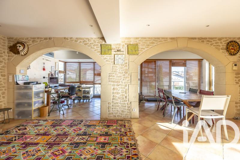 Maison - 315 m² - 7 pièces