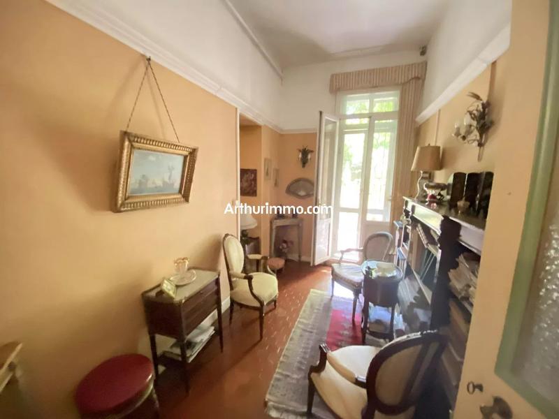 Maison - 470 m² - 16 pièces