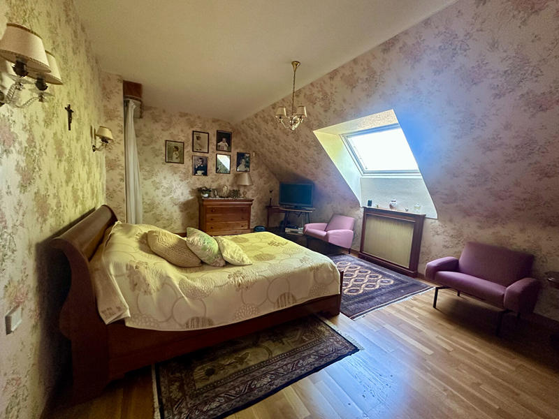 Maison - 165 m² - 7 pièces