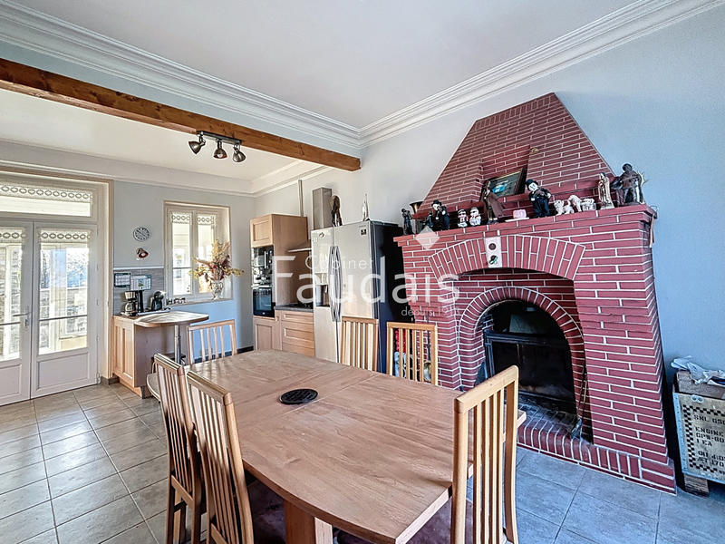 Maison - 147 m² - 5 pièces