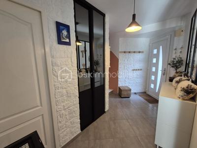 Maison - 102 m² - 6 pièces