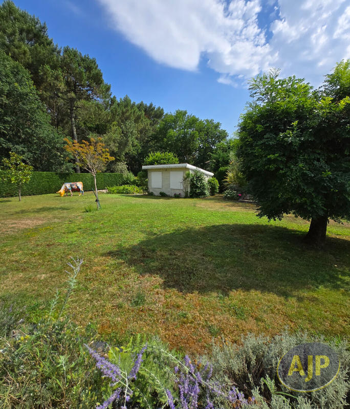 Maison - 205 m² - 6 pièces