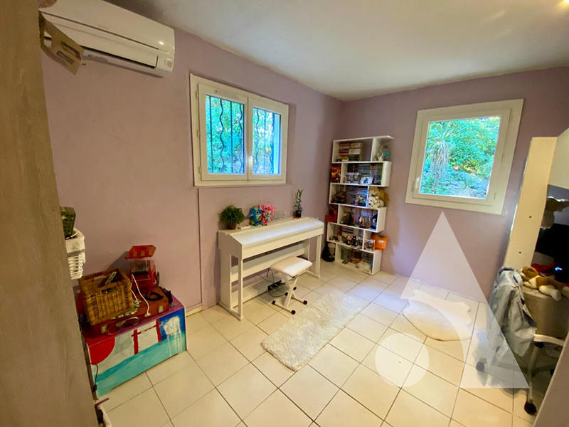 Maison - 101 m² - 5 pièces