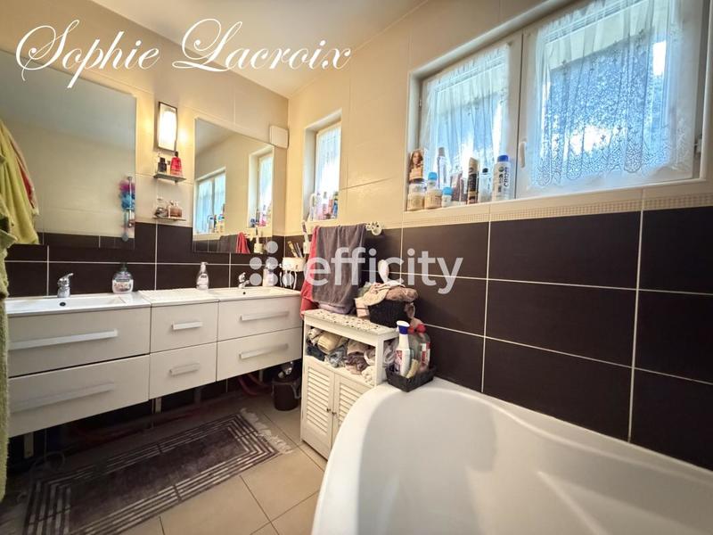 Maison - 101 m² - 4 pièces