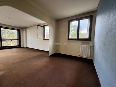 Appartement - 84 m² - 4 pièces