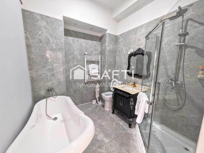 Château - 640 m² - 22 pièces