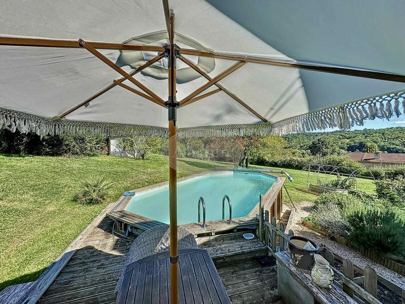 Maison - 100 m² - 5 pièces