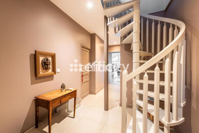 Maison de village - 180 m² - 5 pièces