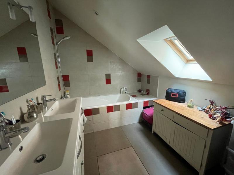 Maison - 101 m² - 4 pièces