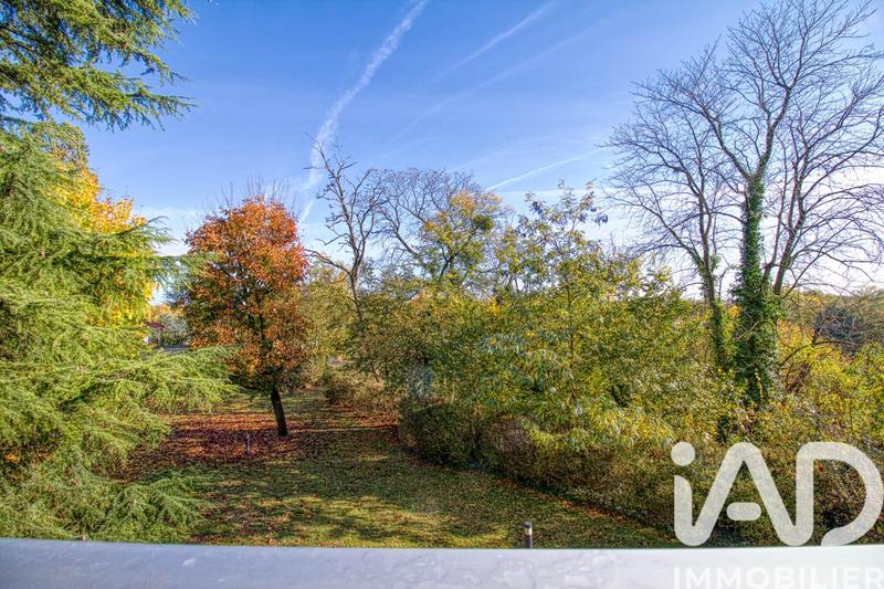 Appartement - 97 m² - 5 pièces