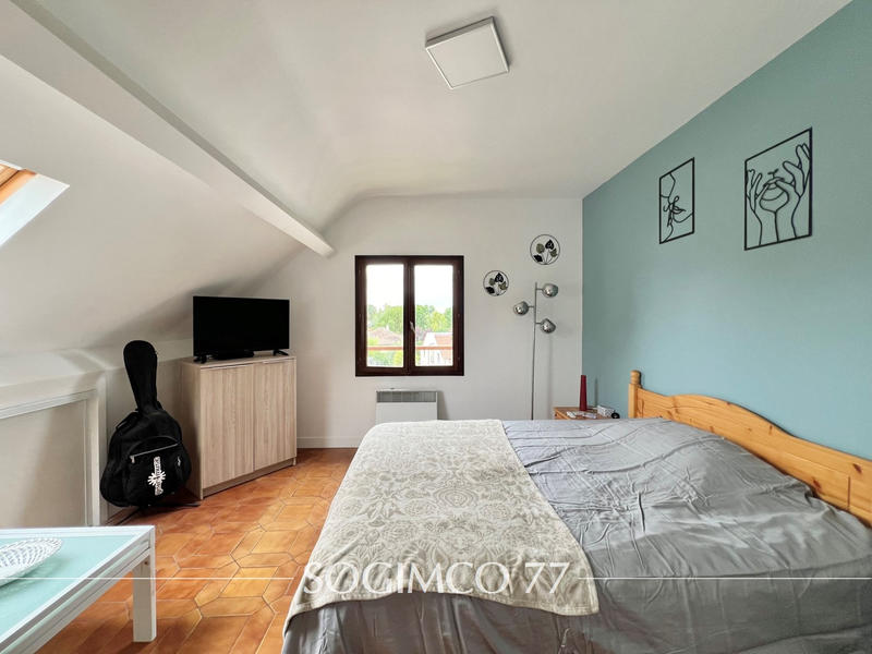 Maison - 183 m² - 8 pièces