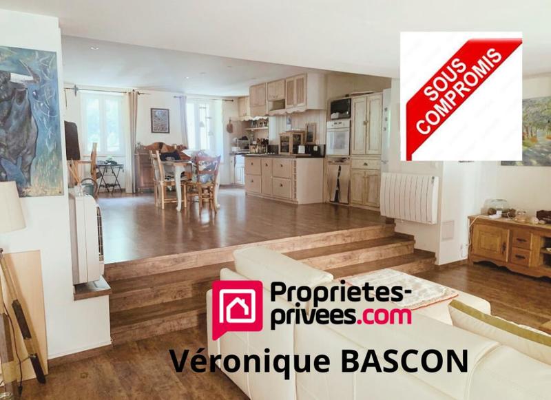 Appartement - 95 m² - 1 pièce