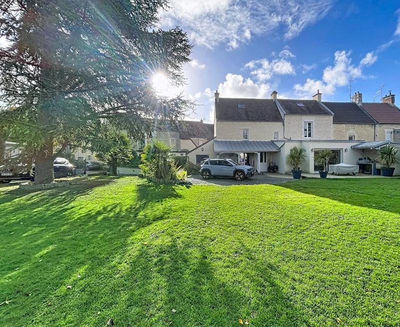 Maison en pierre - 155 m² - 7 pièces