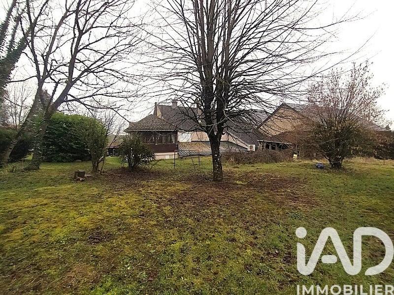 Maison - 250 m² - 6 pièces