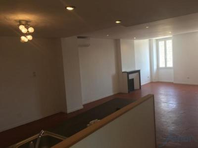 Appartement - 93 m² - 3 pièces