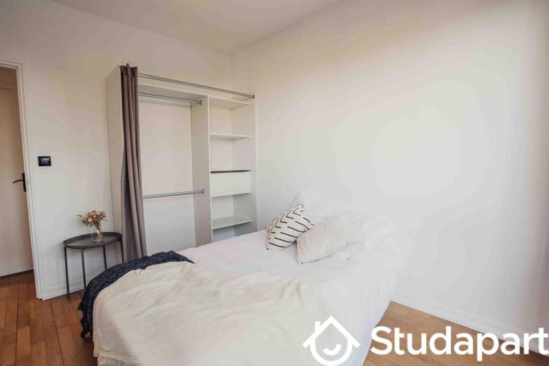 Chambre - 12 m² - 1 pièce