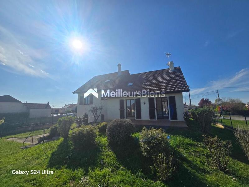 Maison - 166 m² - 9 pièces