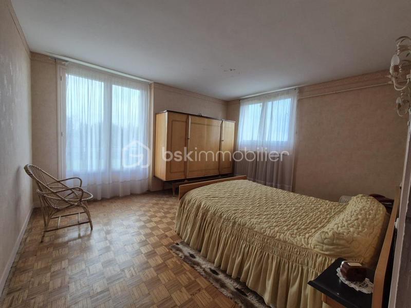 Maison - 205 m² - 8 pièces