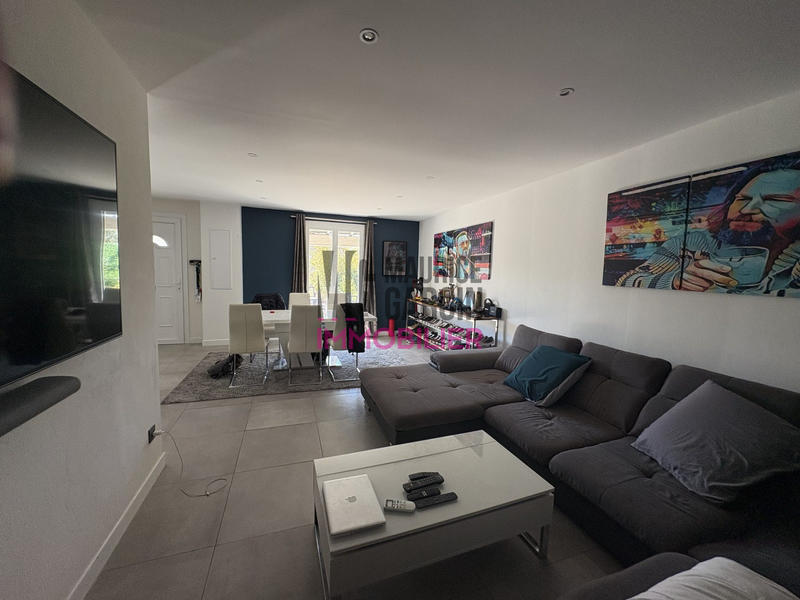 Maison - 140 m² - 5 pièces